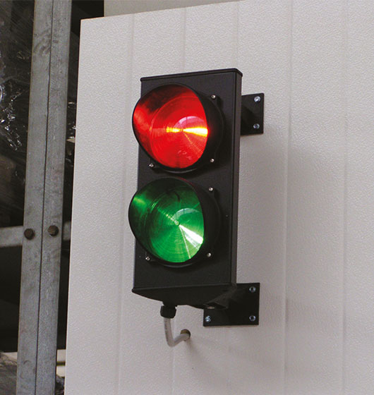 Sistema lógico de semáforos